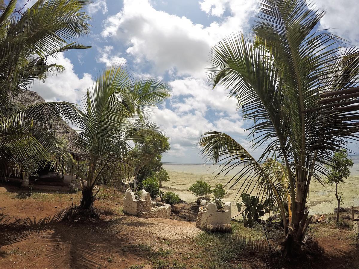 Kidoti Wild Garden Hotel 3*